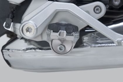 SW-MOTECH EVO - Black Footpegs