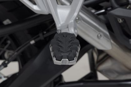 SW-MOTECH Passenger - ION Footpegs