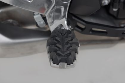 SW-MOTECH EVO Footpegs