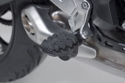 Repose-pieds SW-MOTECH EVO
