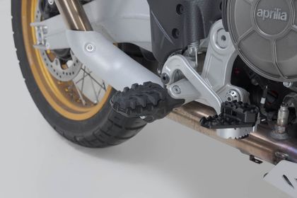 SW-MOTECH EVO - Black Footpegs