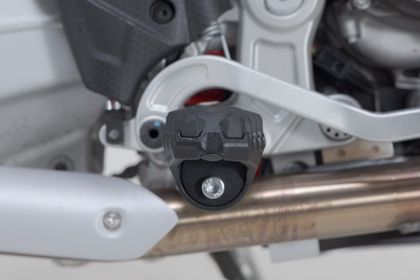 SW-MOTECH EVO - Black Footpegs