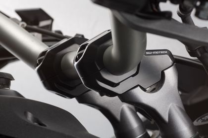 SW-MOTECH With offset Ø 28 mm - H=30 - Retract of 22 mm Handlebar riser