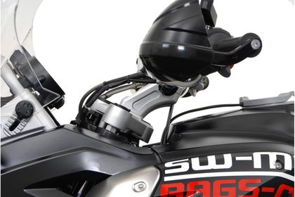 SW-MOTECH With offset Ø 28 mm - H=20 - Retract of 30 mm Handlebar riser