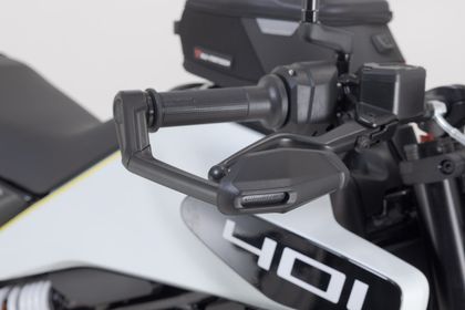 SW-MOTECH With wind deflector - Black Lever protection