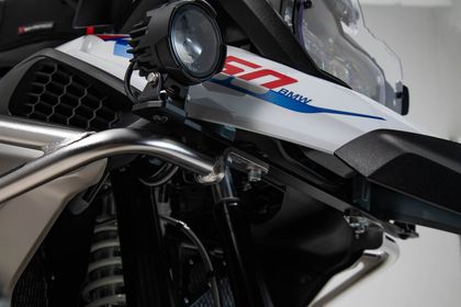 Support Phare SW-MOTECH Pour feux additionnels - Noir