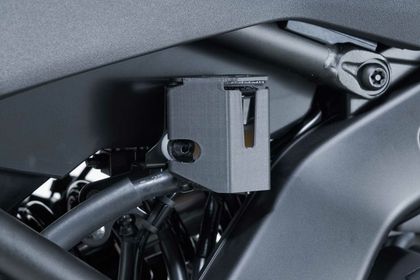 Protection SW-MOTECH De réservoir de liquide de frein - Noir