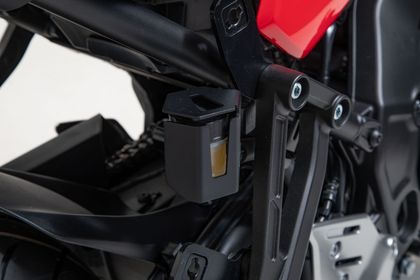Protection SW-MOTECH De réservoir de liquide de frein - Noir