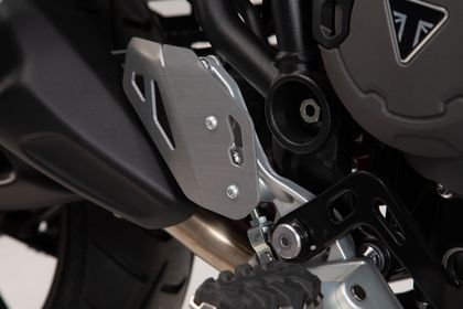 Protection SW-MOTECH Protège talon - droit - Argent