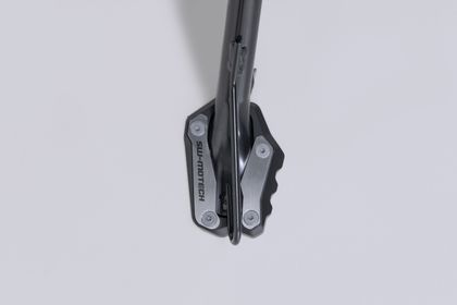 SW-MOTECH Side - Black/Silver Stand extension Ref : SWM01193A / STS.05.601.10000 SUZUKI 1000 GSX-S 1000 GX - 2024 - 2026