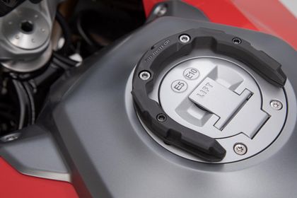 SW-MOTECH PRO - Black Reservoir ring