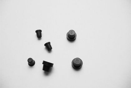 Tour Max Vergaserkappe aus Gummi Box mit 10 Stück Vergaser
