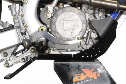 Protector motor aXp Cubrecárter Enduro Xtrem negro TM 4T