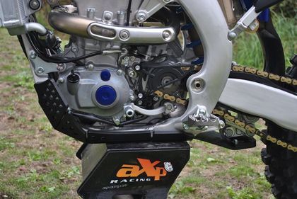 Protector motor aXp Cubrecárter enduro xtrem PHD negro