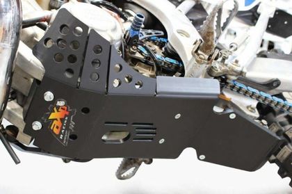 Protector motor aXp Cubrecárter Enduro Xtrem negro TM EN 250/300