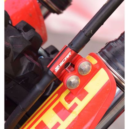 Scar Honda / Yamaha Slanggeleider Universeel - Rood