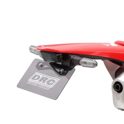 DRC EDGE AVEC SUPPORT DE PLAQUE Rückleuchten