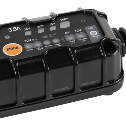 Caricabatterie HI-Q TOOLS PM3500 BATTERIA, 6/12V 3,5A PIOMBO+LITIO universale
