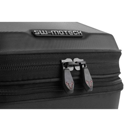 SW-MOTECH URBAN ABS MET HOUDER (16 tot 29 liter) Top - Zwart