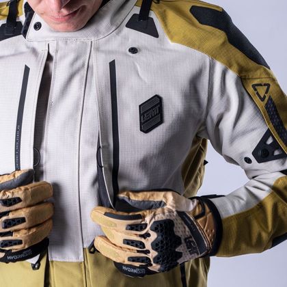 Leatt DriTour 5.5 V26 - KORT Motorvest - Grijs / Bruin