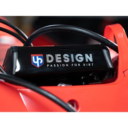 Mäkká podložka riadidiel UP Design Integrovaný chronometer Univerzálny - Čierna