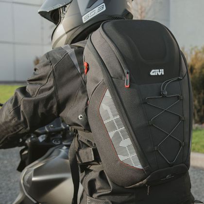 Givi EASY13 (18 litres) Universal Backpack