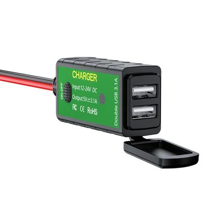 Bike It WATERDICHTE VOEDINGSBLOK, DUBBELE USB MET AAN/UIT, CC INVOER 12 24 V, CC UITVOER 5 V 3,1 A Adapter voor sigarettenaansteker Universeel