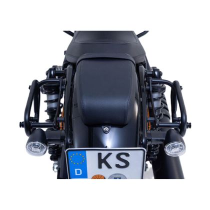 Sacoches cavalières SW-MOTECH Legend Gear set (13.5 litres) avec supports - Noir