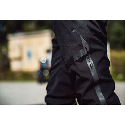 Ixon AKRO LANG Hose - Schwarz