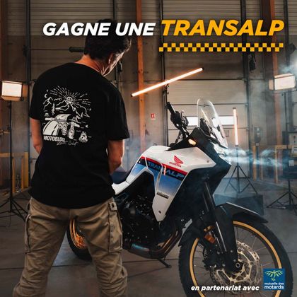 Motoblouz X LAURENT COCHET - VROUW - JAAR OUD 20ANS T-shirt - Zwart