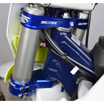 Scar Triple Clamps - Offset: 22mm Fork tees - Blue