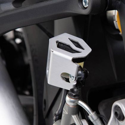Protezione pompa freno SW-MOTECH - BMW/DUCATI/KTM universale - Grigio