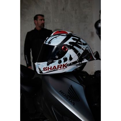 Kask integralny Shark AERON-GP FIM RACING #2 REPLIKA ZARCO SUZUKA 2026 - Czarny / Biały
